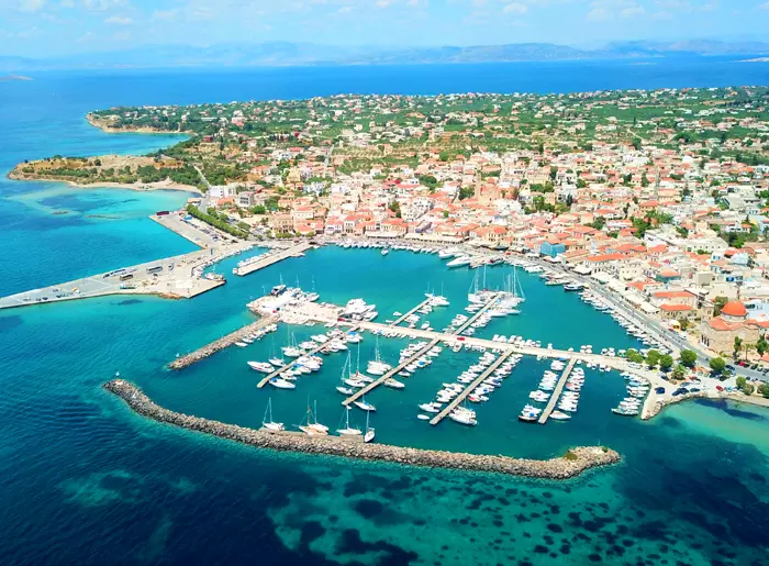 Port, Aegina