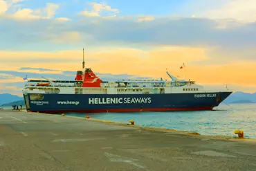 Conventional (Ferry boat) - Piraeus-Methana
